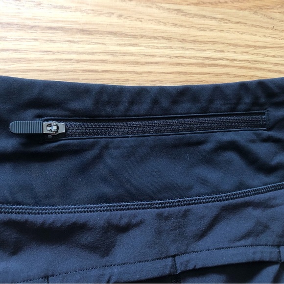 Lululemon Speed Shorts Size 8 *liner removed - Picture 2 of 7
